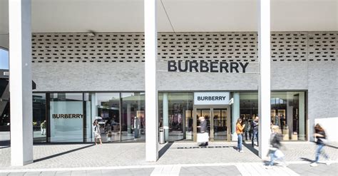 Geschäfte für BURBERRY in Bern 